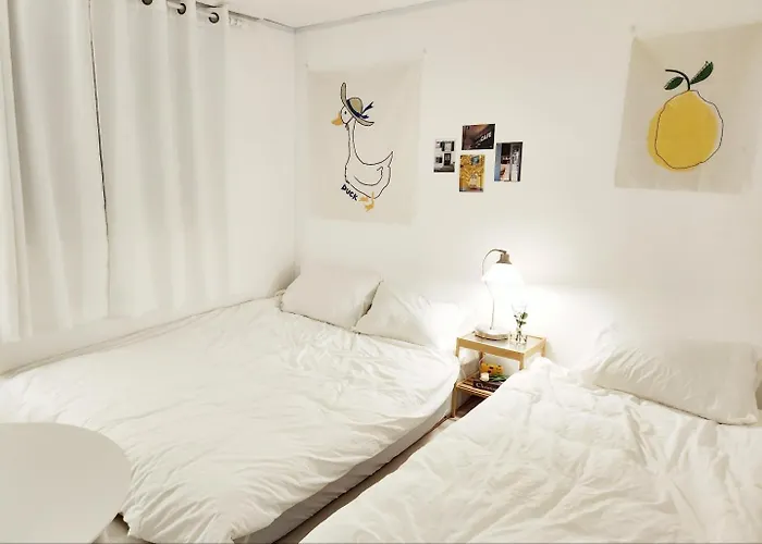 Slowstay Hyehwa - Foreigners Only